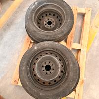 Cerchi ferro e gomme invernali pirelli 165 55 r13