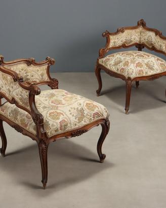 Coppia di Sedie Angolari in Stile Barocchetto