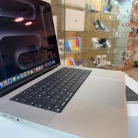 MacBook Pro 14” M3 16Gb Ram 512Gb