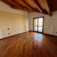 Attico ristrutturato a Romano di Lombardia (BG)