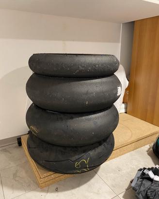 Gomme pirelli in stock