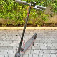 Xiaomi Mi Electric Scooter Pro – Monopattino 45km