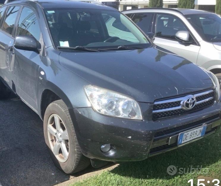 Toyota Rav4 2007 photo 2