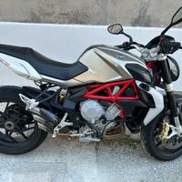Mv agusta brutale 800 2014 con 125 cv