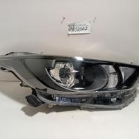 FARO ANTERIORE DESTRO TOYOTA Yaris Serie 81106K008