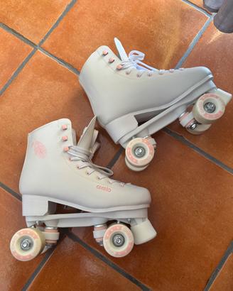 pattini a rotelle (Roller skates)