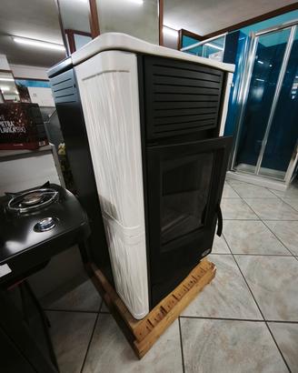 termostufa a pellet karmek 27kw