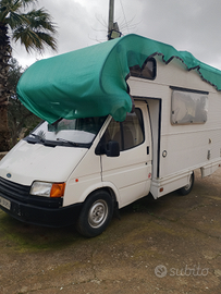 Camper Ford 93