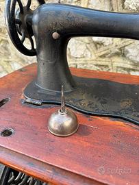 Macchina da cucire Singer 28K