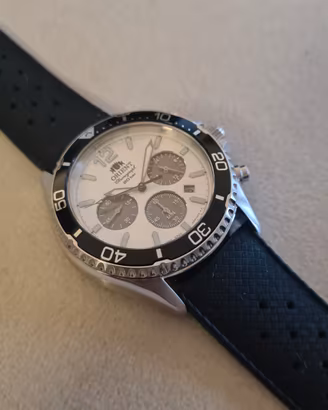 Orient Mako Solar Chrono “Panda” RA-TX0203S10B