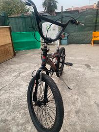 Bicicletta BMX 20 LOMBARDO
