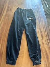 Pantaloni tuta bershka taglia XS