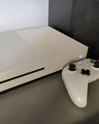 XBOX One S 1 TB + Controller + Cavi 