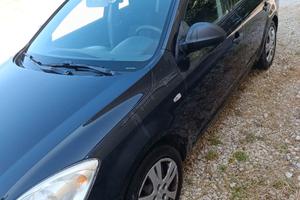 Autovettura Kia cee'd sw