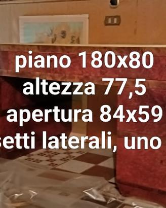 Scrivania in radica