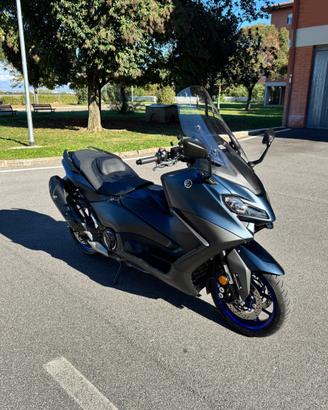 Yamaha T-Max 560 icon Blue 2024