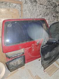 ricambi per Pajero v20 