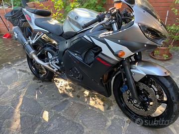 Yamaha YZF-R6 RJ05 del 2003