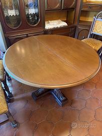 Tavolo da pranzo allungabile con 6 sedie in legno