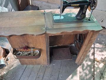 Vecchia macchina da cucire