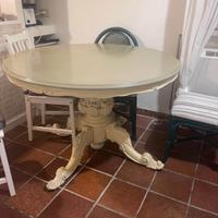 Tavolo tondo shabby chic