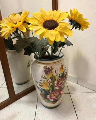 vaso decorativo in ceramica con girasoli