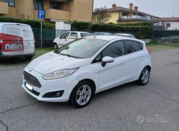 Ford Fiesta 1.5 75 CV ideale per neopatentati
