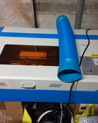 macchina per incisione laser