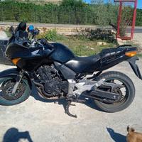 moto honda Hornet 600 
