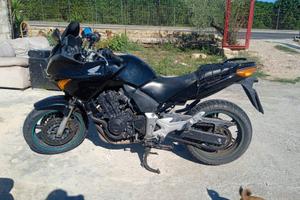 moto honda Hornet 600 