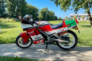 Honda ns 125 r2 cournon