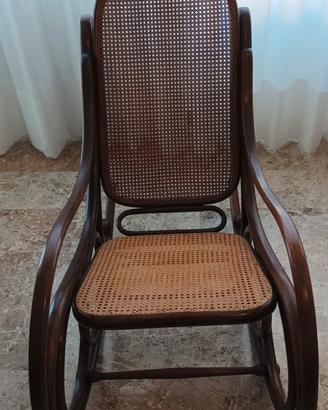 Sedia a dondolo dei primi del ‘900