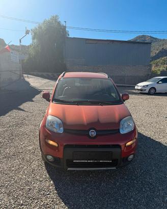 Fiat Panda 1.3 MJT 16V DPF 4x4 Climbing
