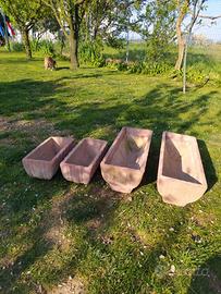 Vasi in cemento colorato