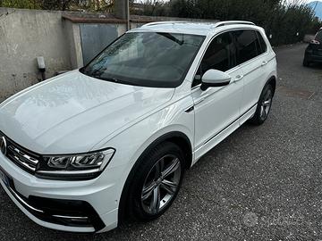 VW Tiguan 2.0 TDI R-Line DSG - Unico Propr.