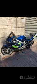 Yamaha YZF R6 