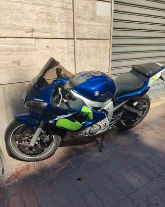 Yamaha YZF R6 