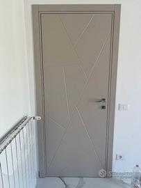 Porta Interna Laccata con Incisioni - Completa