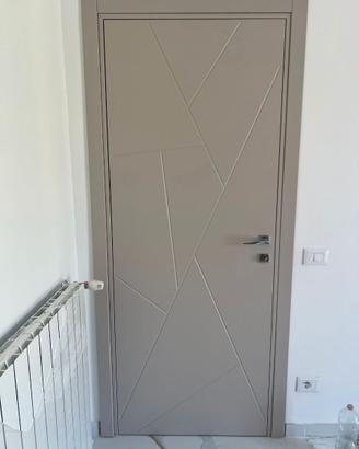 Porta Interna Laccata con Incisioni - Completa