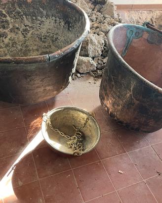 tre mastelle di rame
