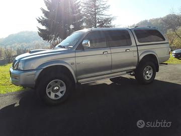 Mitsubishi L200 2.5 TDI 4WD Club Cab Pick-up GLS