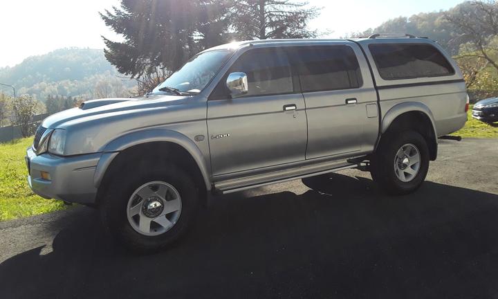 Mitsubishi L200 2.5 TDI 4WD Club Cab Pick-up GLS