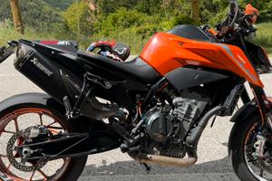 Akrapovic