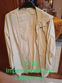 impermeabile con cappuccio 