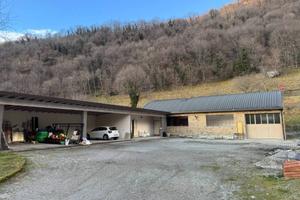 Immobile di 421 m² a Canzo