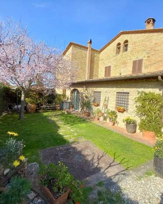 Rustico / Casale di 75 m² con 3 locali a Montesper