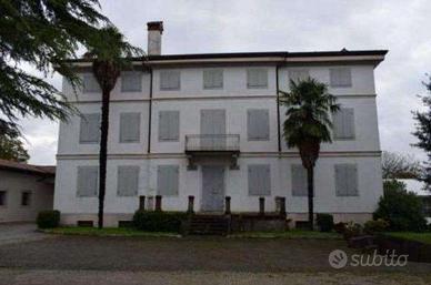 Complesso immobiliare a Farra d'Isonzo (GO)