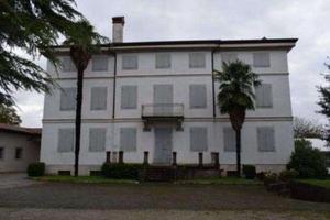 Complesso immobiliare a Farra d'Isonzo (GO)