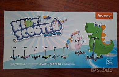 Monopattino azzurro con 3 ruote, pieghevole