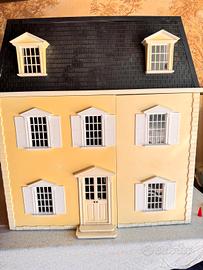 Casa delle bambole Vittoriana. Da collezione!